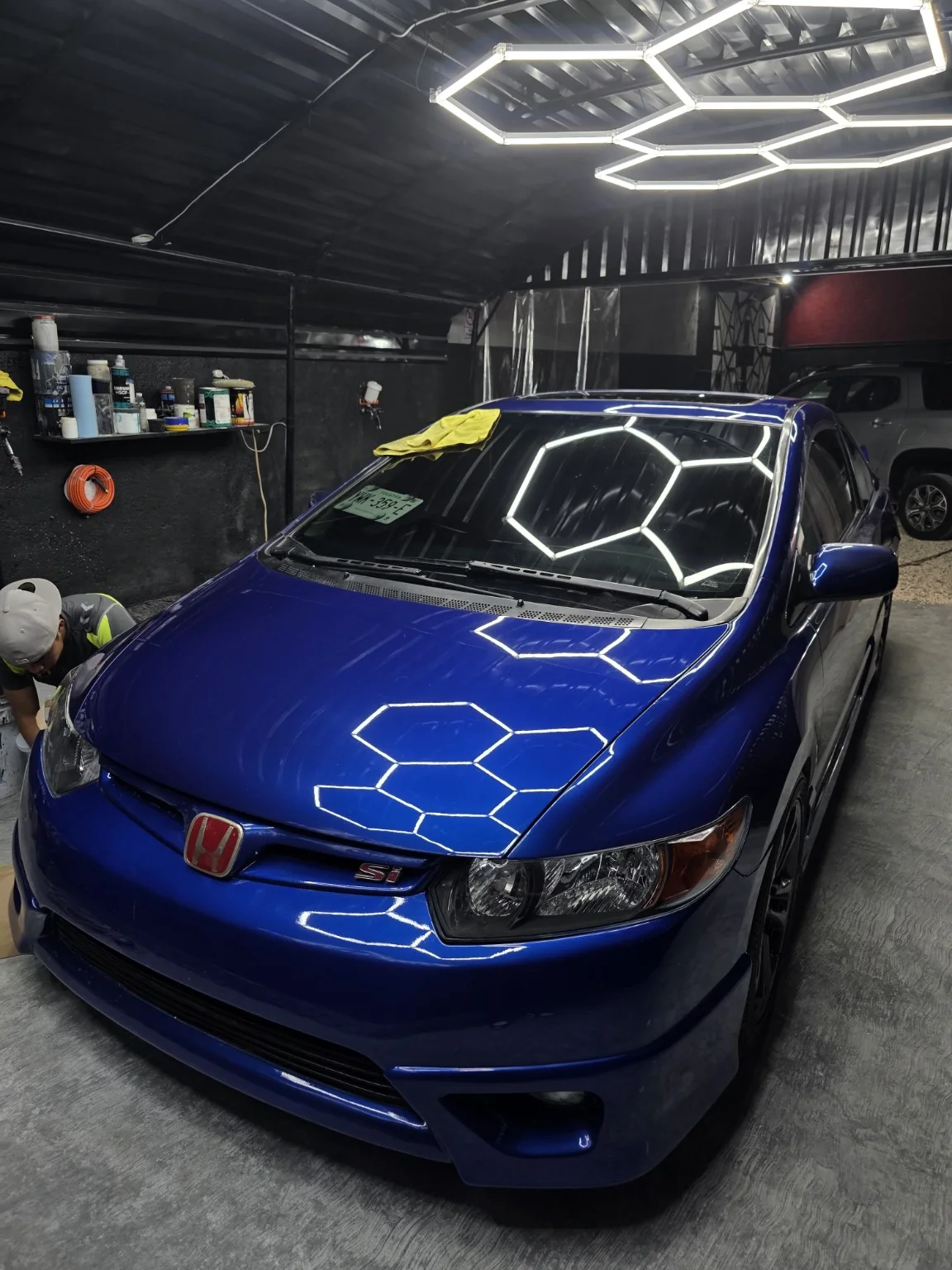 Honda Civic azul con acabado brillante - Car Center Mérida